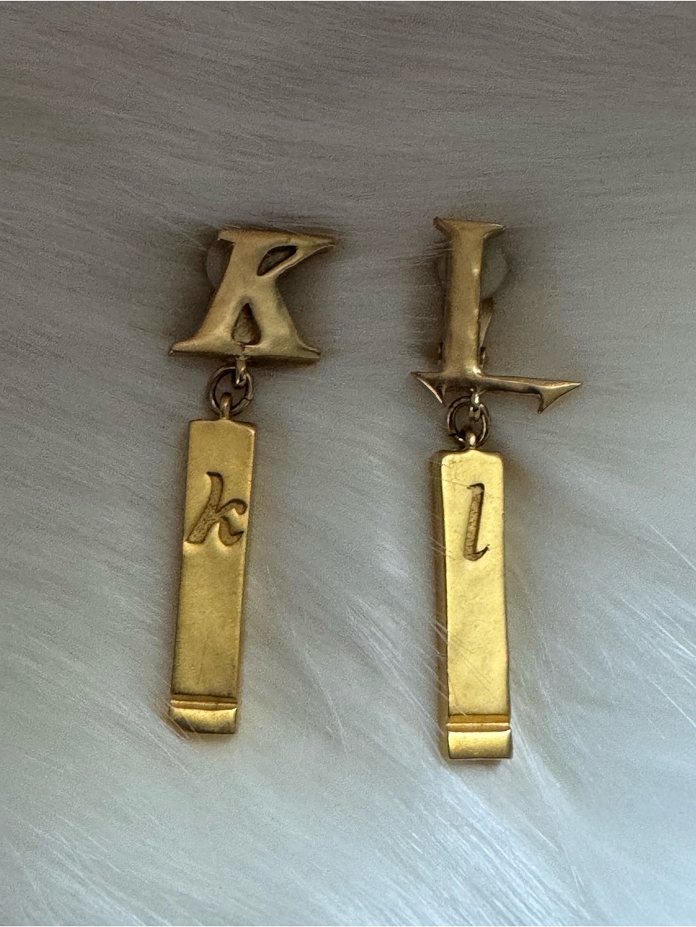 Authentic Vintage Karl Lagerfeld   Gold  Tone Letter K and L Drop Earrings
